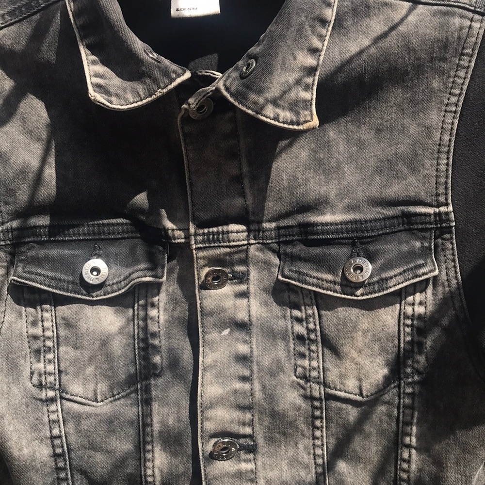 Jacket - Picture 2 of 5